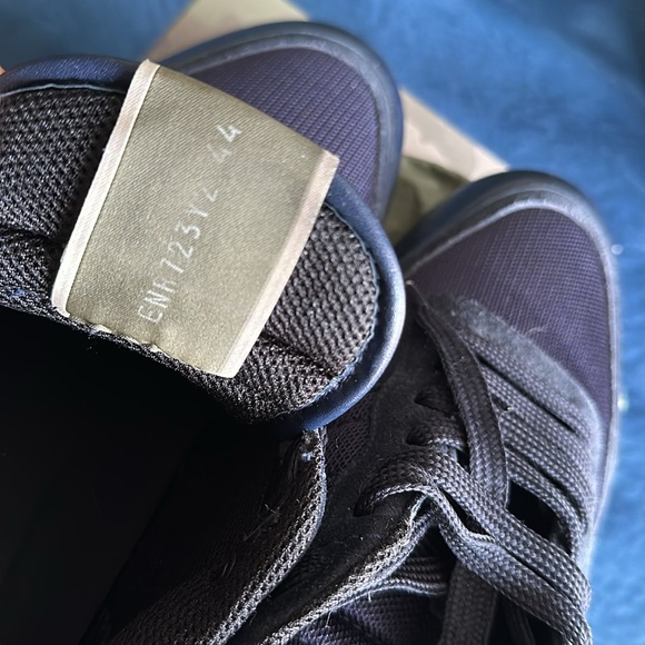 Valentino Garavani Navy Blue Off-White & Burgundy Rockrunners Size 44 or 11 - Picture 6 of 12